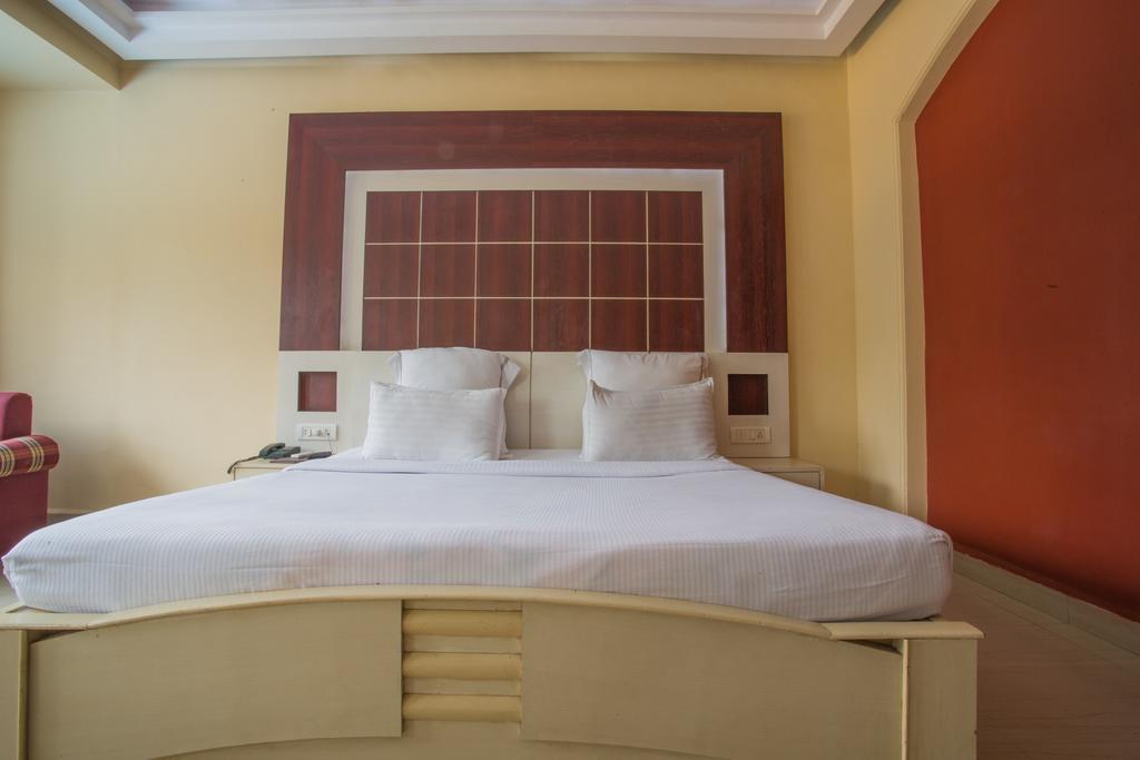 Silver Sands Beach Resort Colva Exterior photo