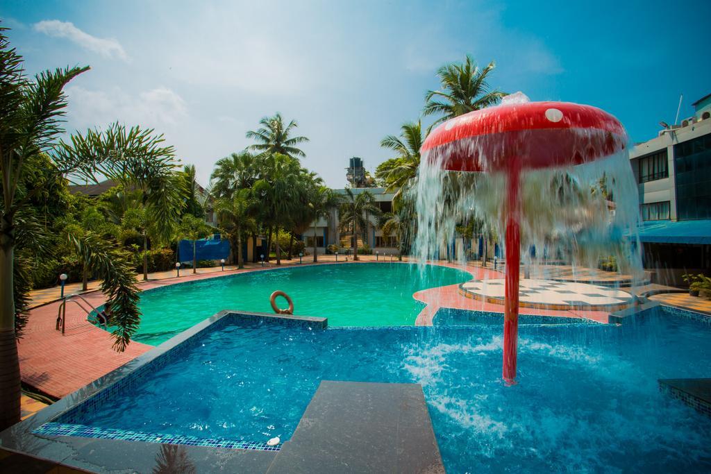 Silver Sands Beach Resort Colva Exterior photo