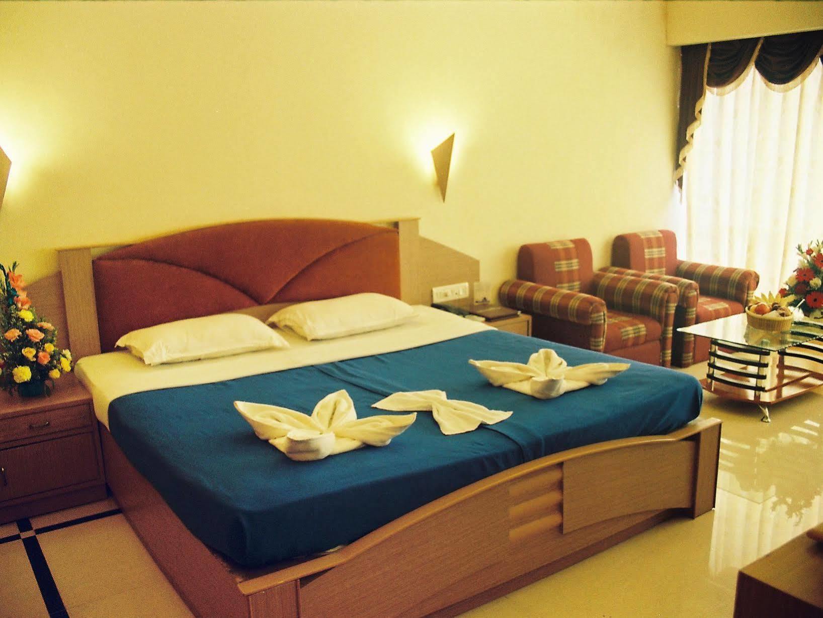 Silver Sands Beach Resort Colva Exterior photo