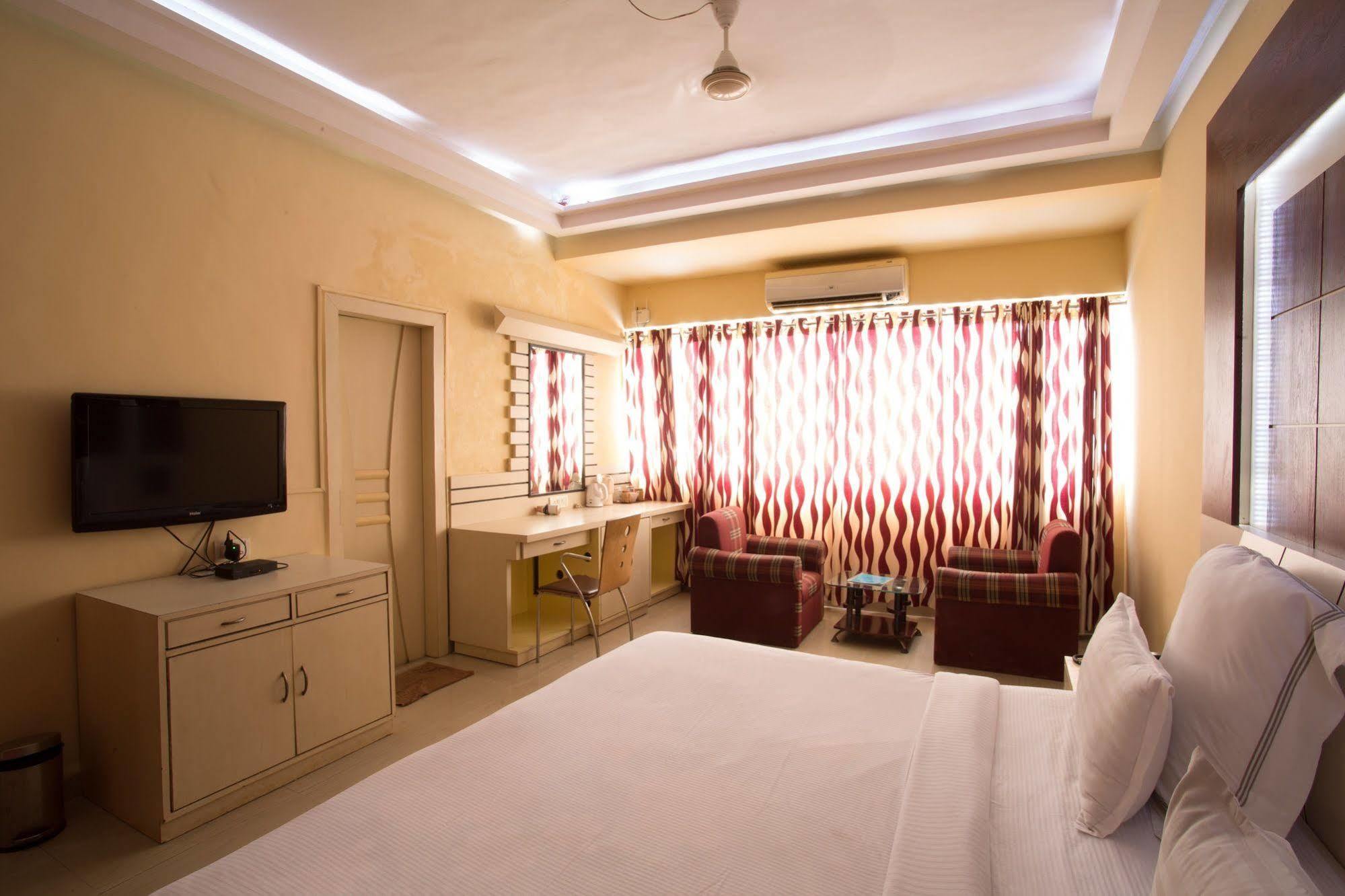 Silver Sands Beach Resort Colva Exterior photo